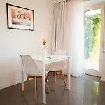 Aparthotel Ada
