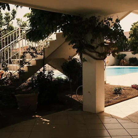 Apart-hotel Ada
