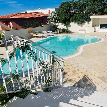 Ada Aparthotel *