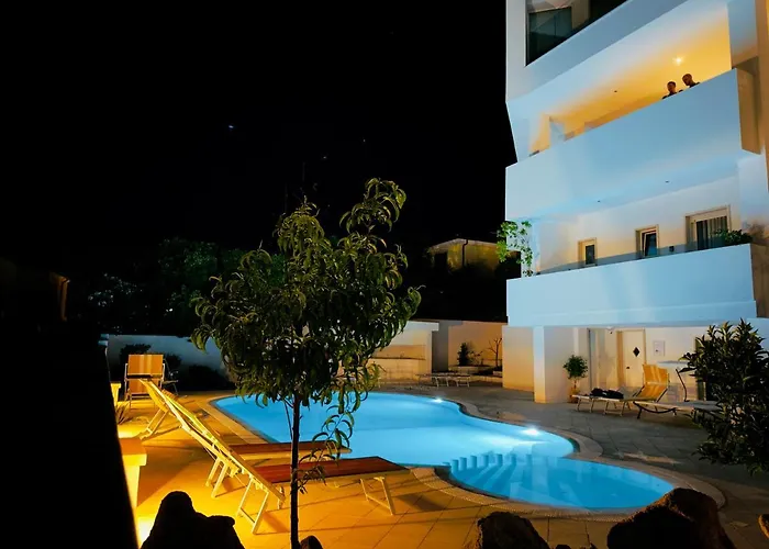 Ada Apartmanhotel 4*